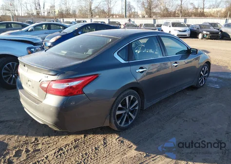 2017 Nissan Altima 2.5 Sr z USA, uszkodzony, nr VIN 1N4AL3AP5HC146015